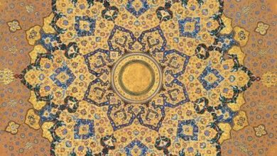 دُستُورُكُم الأوَّل:‌ اِبتِغاءُ مَرْضاةِ اللهِ في عَمَلِكُم، فإذا رَضِيَ هُو سُبحانَه فلا قِيمةَ لِإِعراضِ العالَمِ أَجْمَعَ ولا أَهَمِّيّةَ له، وإذا ما قَبِل هُو سُبحانَه فلا تَأْثِيرَ لِرَدِّ النّاسِ أَجمَعِينَ، وإذا أَرادَ هُو سُبحانَه واقْتَضَتْه حِكْمَتُه بَعدَما رَضِيَ وقَبِلَ العَمَلَ، جَعَلَ النَّاسَ يَقبَلُونَه ويَرضَوْن به وإن لم تَطْلُبُوه أَنتُم، لِذا يَنبَغِي جَعْلُ رِضَا اللهِ وَحْدَه دُونَ سِواه القَصْدَ الأَساسَ في هذه الخِدْمةِ.. خِدْمةِ الإِيمانِ والقُرآنِ.